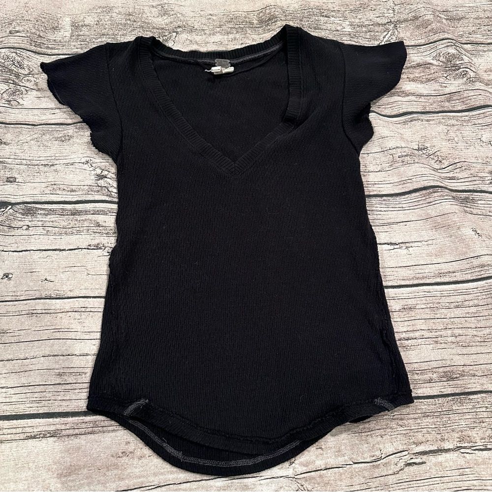 We The Free Black Thermal V-Neck Flutter Sleeve Fitted Top Size Small Grunge 90s